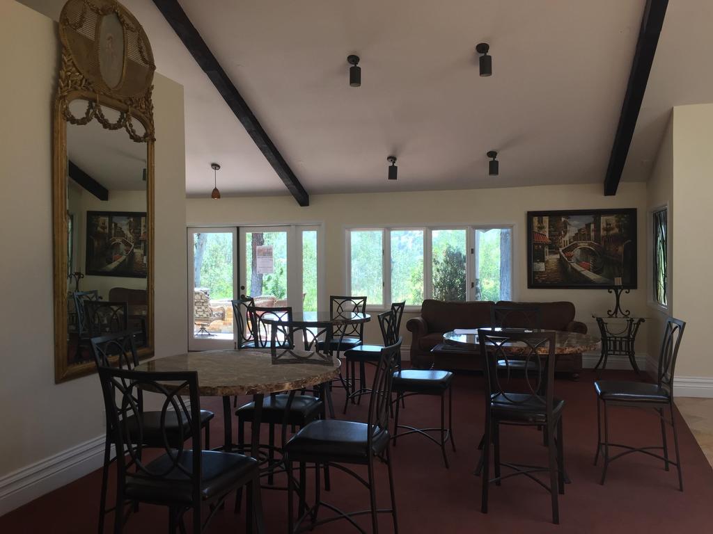 Tuscany Hills Retreat Ескондидо Екстериор снимка